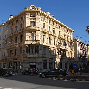 https://locanda-beatrice.hotelitalianriviera.com